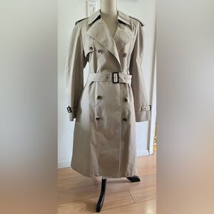 Vintage Bentley’s of London Double Breasted Trench Coat - Tan Beige - Size 38 R